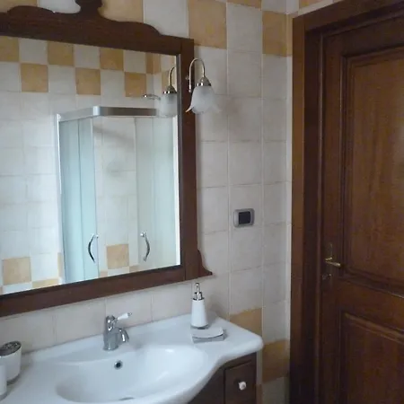 Casa Vacanze Chiara *